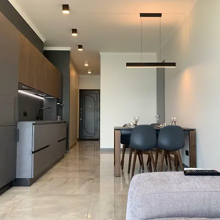 G11 Sea View Apartment *