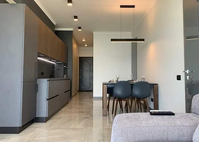 G11 Sea View Apartment *